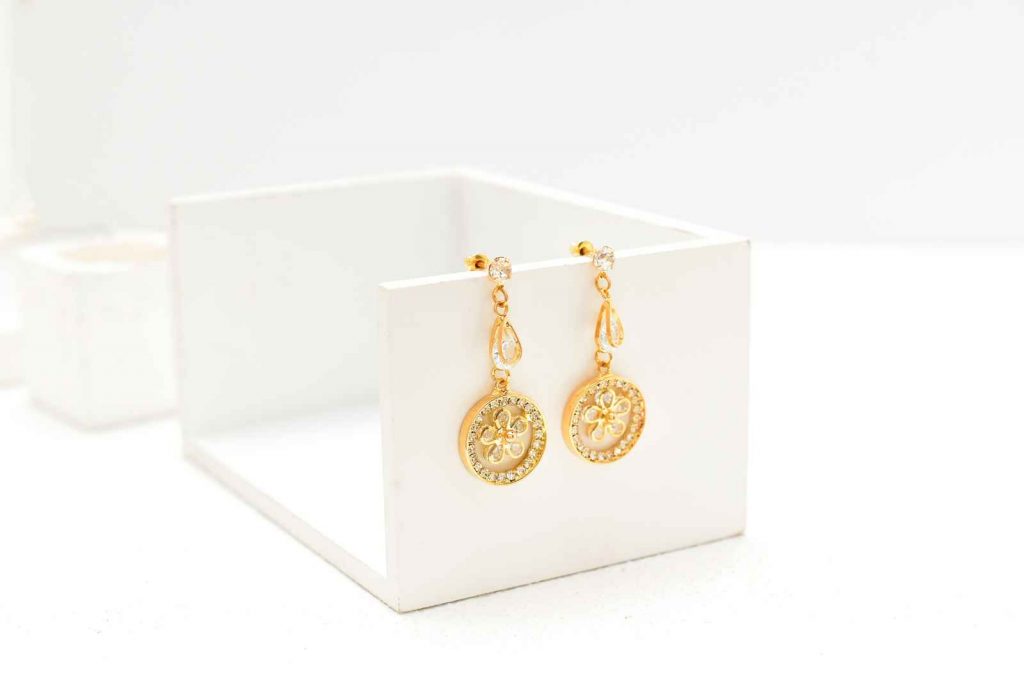 gold tassel earrings